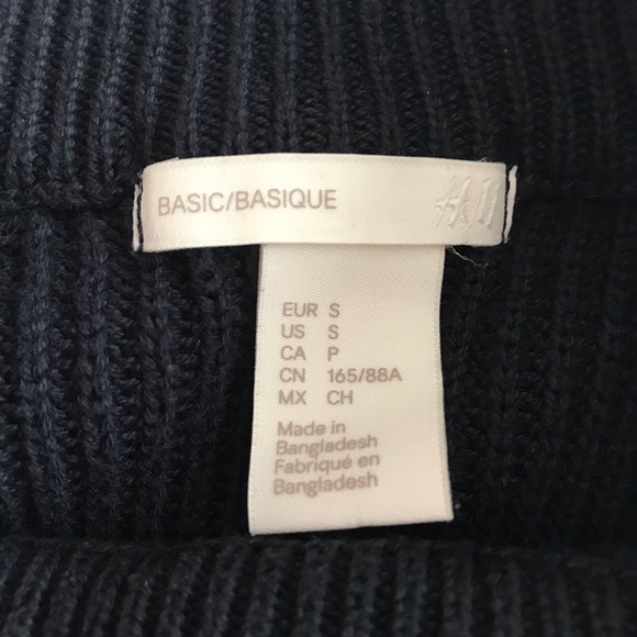 H&M High Neck Knit Sweater - Picture 3 of 4